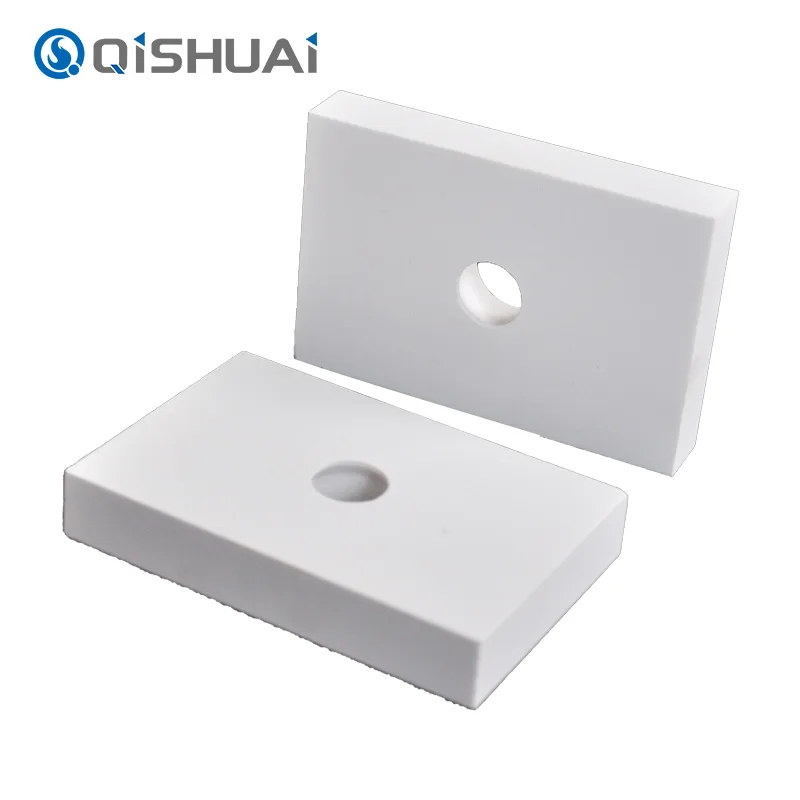 工業用セラミックタイルを着用する